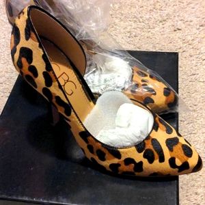 Bcbg jaze stiletto pump size 6 leopard print
